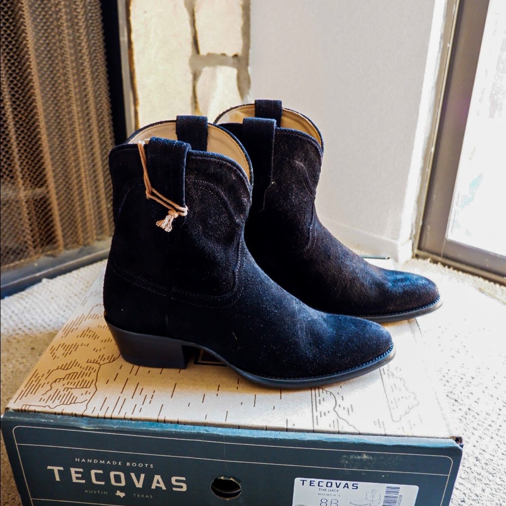 NEW.!!! Tecovas Suede Cowgirl Boots